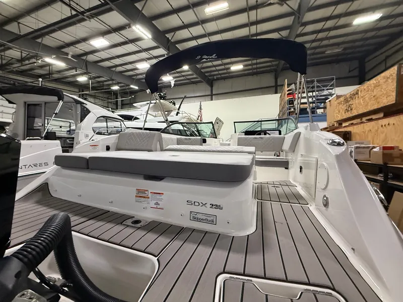 Slide: The Image of Sea Ray SDX 230 Outboard 2026 - 23