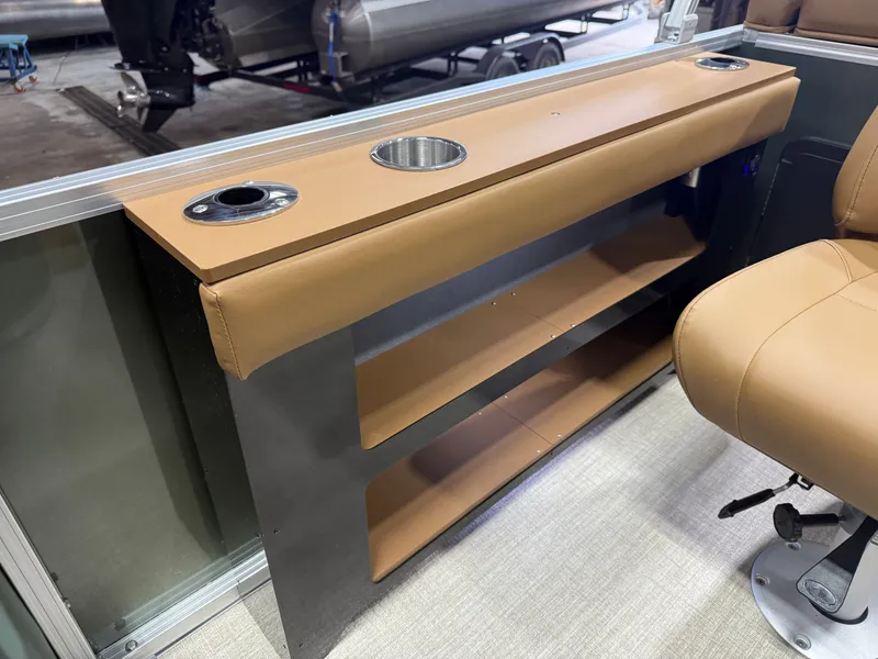 Slide: The Image of Tahoe GEOfish 2385 Rear Fish Tritoon & Honda 4-Stroke EFI 2026 - 33