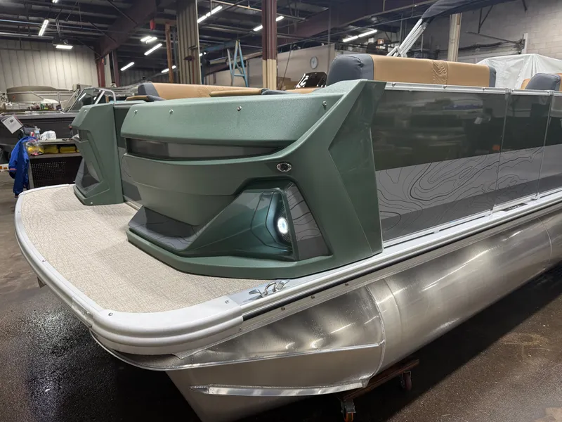 Slide: The Image of Tahoe GEOfish 2385 Rear Fish Tritoon & Honda 4-Stroke EFI 2026 - 45