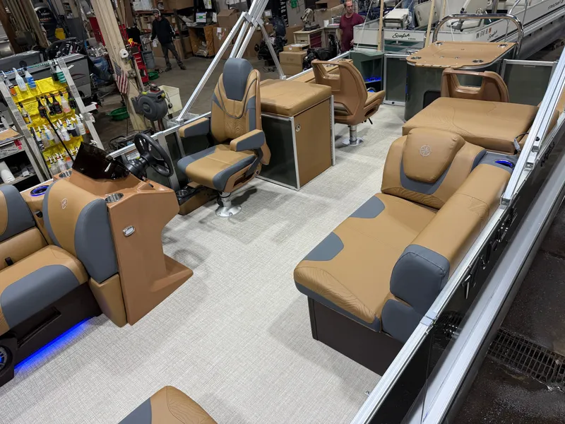 Slide: The Image of Tahoe GEOfish 200HP Rear Fish 2385 Tritoon 2026 - 3