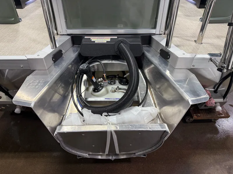 Slide: The Image of Tahoe GEOfish 200HP Rear Fish 2385 Tritoon 2026 - 52