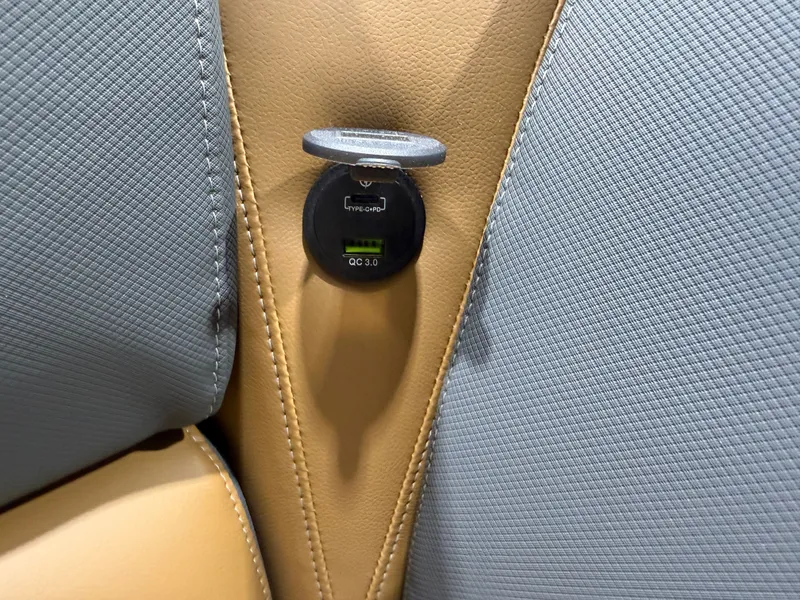 Slide: The Image of Tahoe GEOfish 2385 Rear Fish Tritoon & Honda 4-Stroke EFI 2026 - 38