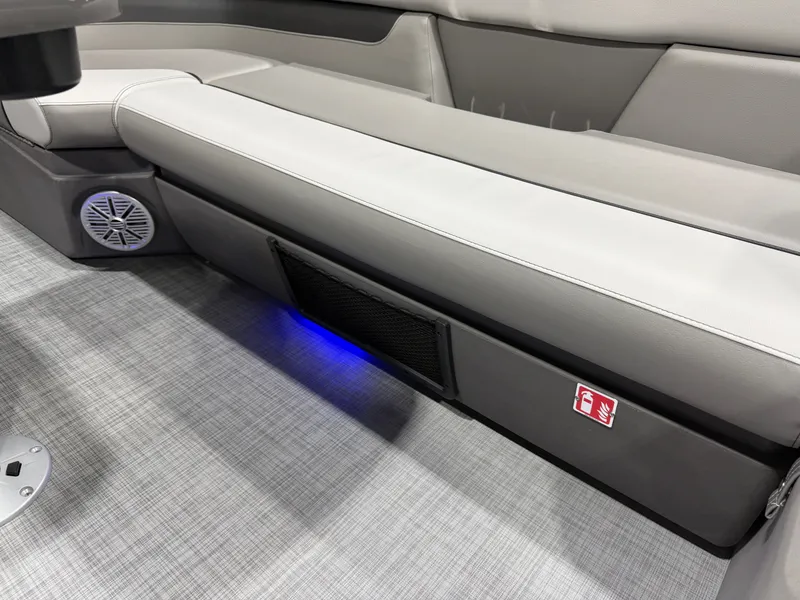 Slide: The Image of Princecraft Vectra 23 RL 2026 - 26