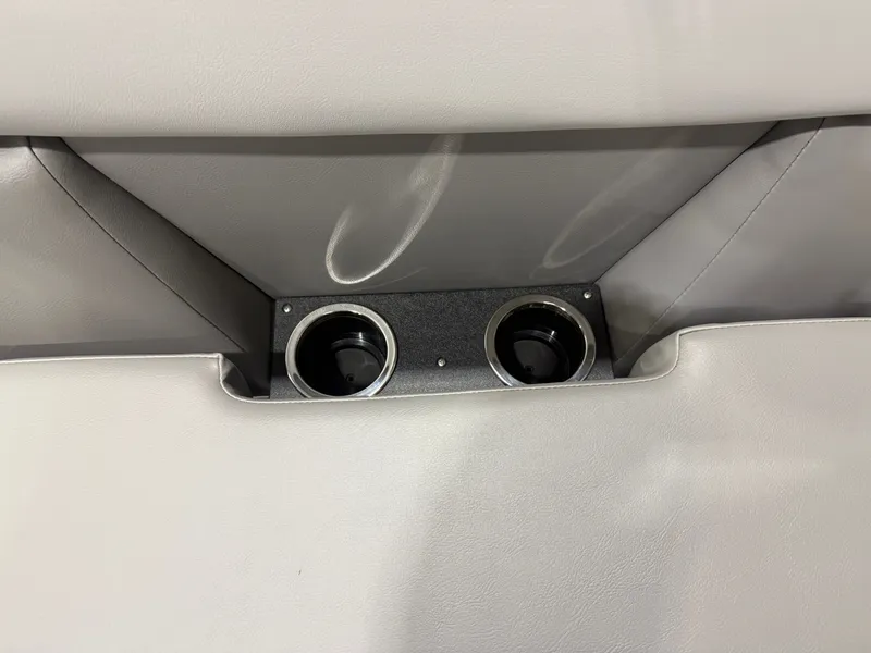 Slide: The Image of Princecraft Vectra 23 RL 2026 - 28