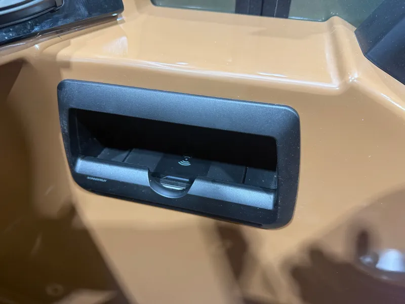 Slide: The Image of Bentley Pontoons Elite 223 Admiral Quad Lounge Tritoon 2026 - 17
