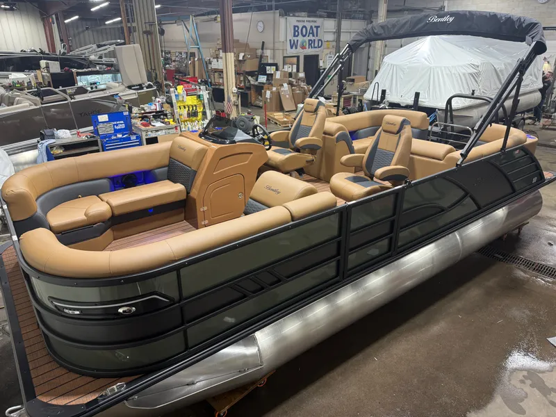 The Image of Bentley Pontoons Elite 223 Admiral Quad Lounge Tritoon & Honda 200HP 4-Stroke EFI 2026 - 1
