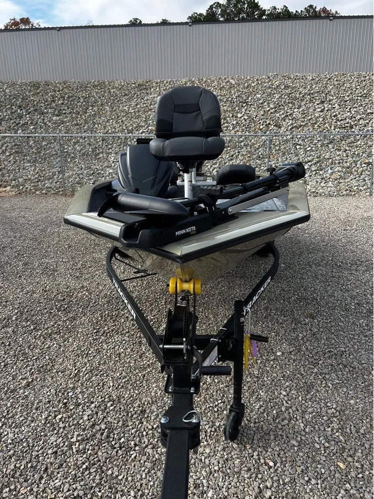 Slide: The Image of Tracker Pro Team 175 Crappie Edition 2026 - 10