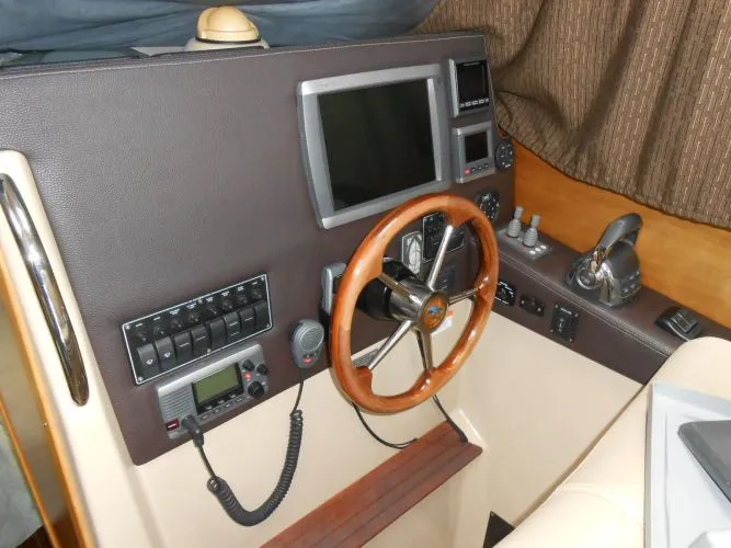 Slide: The Image of 2013 Cutwater C-28 - Image 9 - 9