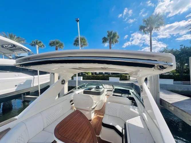 Slide: The Image of 2022 Sea Ray 310 Slx - Image 9 - 9