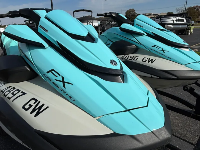 Slide: The Image of Yamaha FX Cruiser HO 2025 - 13