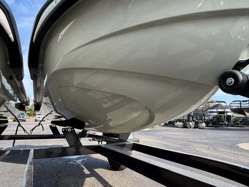 Slide: The Image of Yamaha FX Cruiser HO 2025 - 18