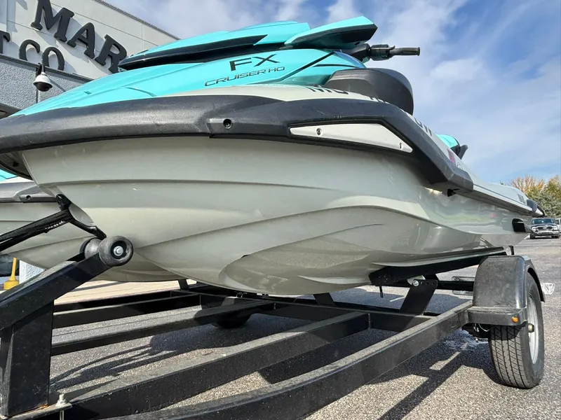 Slide: The Image of Yamaha FX Cruiser HO 2025 - 19