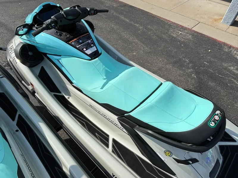 Slide: The Image of Yamaha FX Cruiser HO 2025 - 22