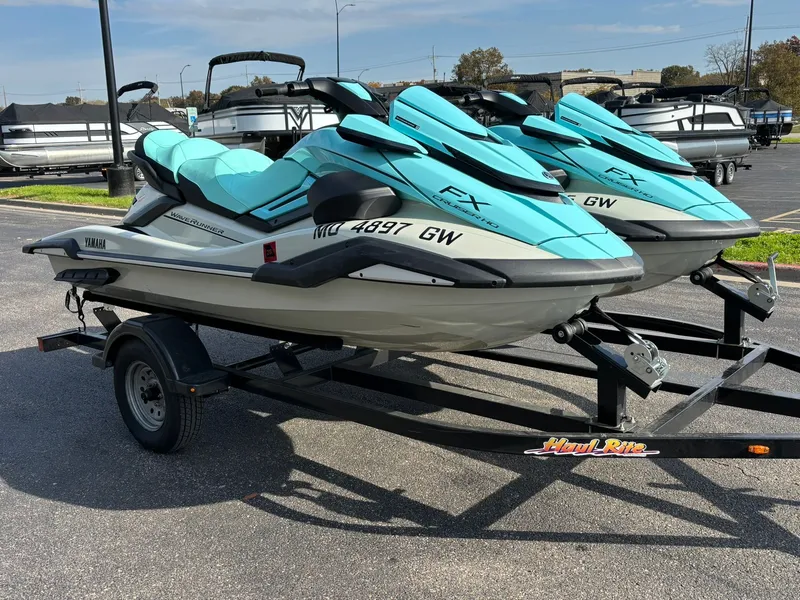 Slide: The Image of Yamaha FX Cruiser HO 2025 - 31