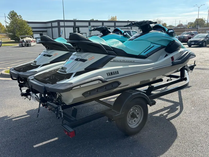 Slide: The Image of Yamaha FX Cruiser HO 2025 - 9