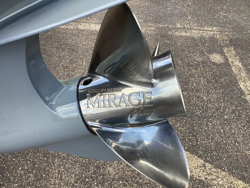 Slide: The Image of Skeeter ZX200 2013 - 10