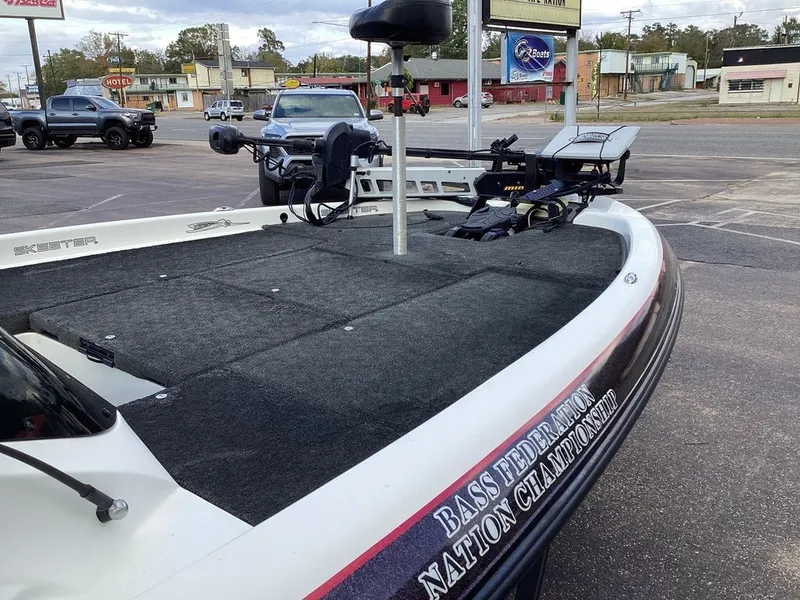 Slide: The Image of Skeeter ZX200 2013 - 20