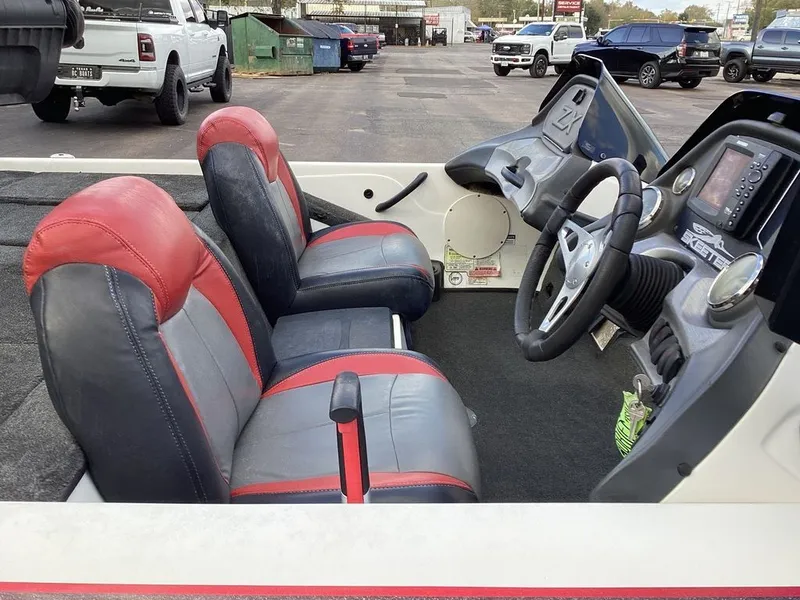 Slide: The Image of Skeeter ZX200 2013 - 24