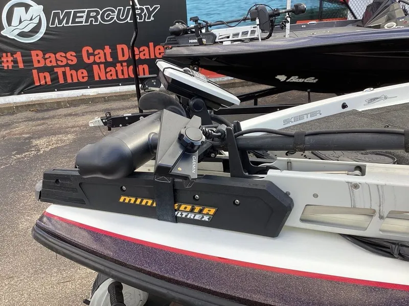 Slide: The Image of Skeeter ZX200 2013 - 27