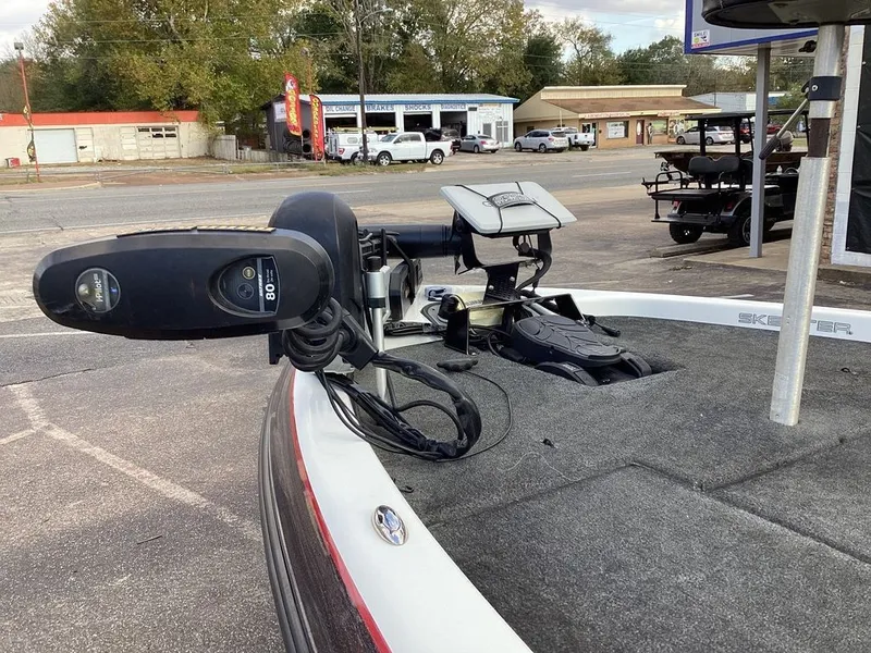 Slide: The Image of Skeeter ZX200 2013 - 34