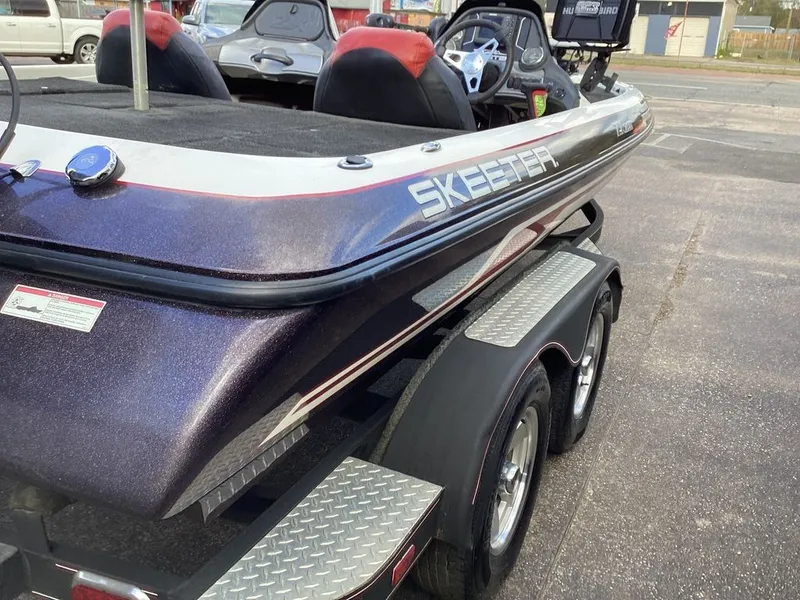 Slide: The Image of Skeeter ZX200 2013 - 42