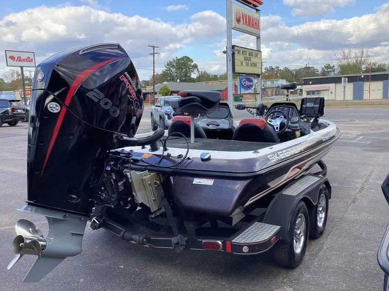 Slide: The Image of Skeeter ZX200 2013 - 6