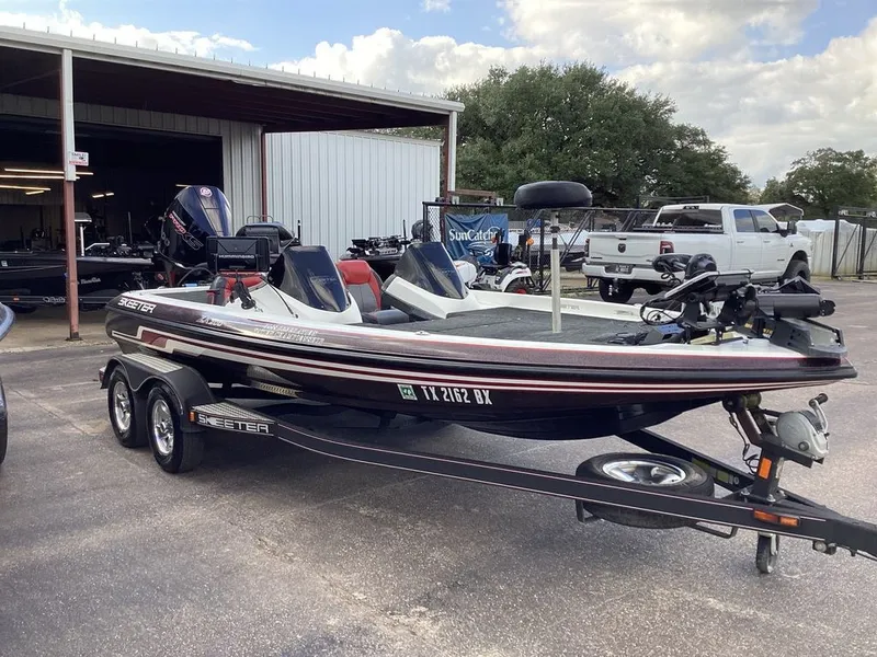 Slide: The Image of Skeeter ZX200 2013 - 7