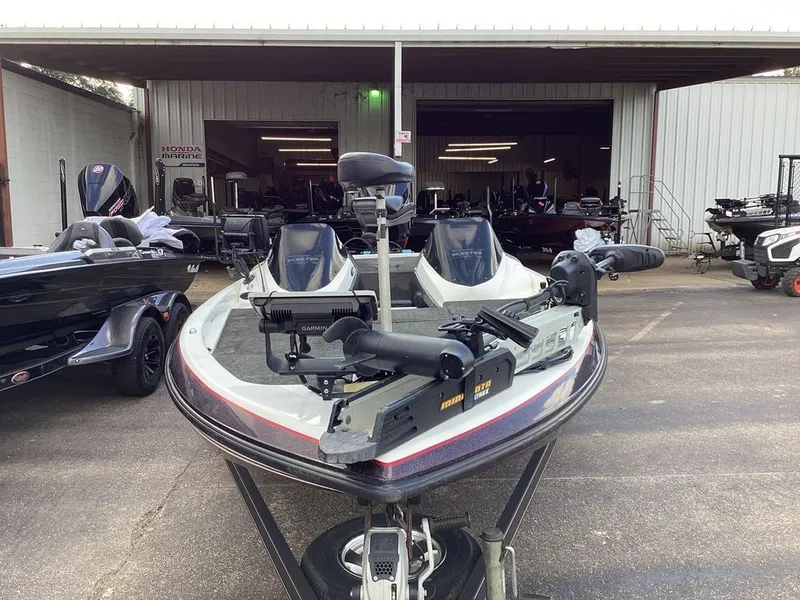 Slide: The Image of Skeeter ZX200 2013 - 9