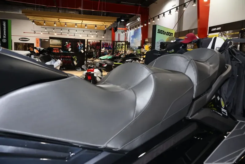 Slide: The Image of Yamaha FX® Limited SVHO® 2026 - 10