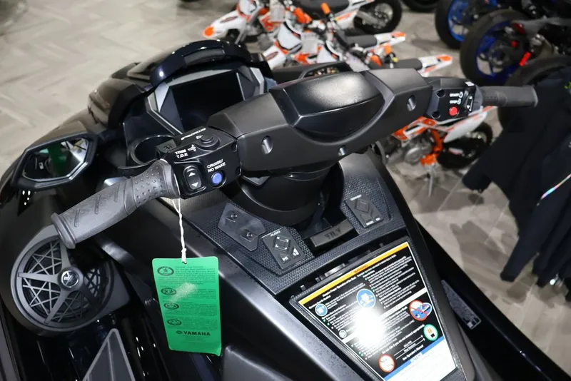 Slide: The Image of Yamaha FX® Limited SVHO® 2026 - 11