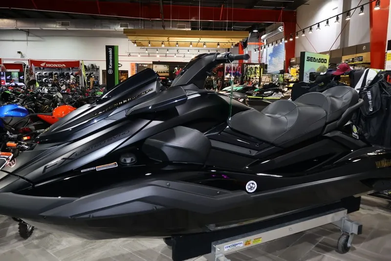 Slide: The Image of Yamaha FX® Limited SVHO® 2026 - 3