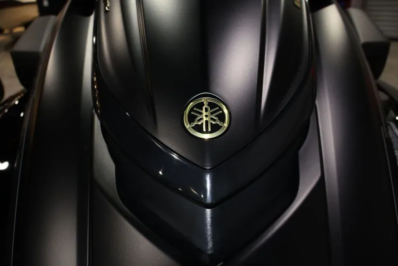 Slide: The Image of Yamaha FX® Limited SVHO® 2026 - 8