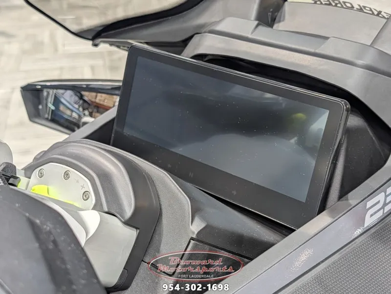 Slide: The Image of Sea-Doo Explorer Pro 230 2026 - 19