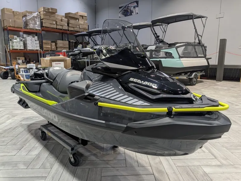 Slide: The Image of Sea-Doo Explorer Pro 230 2026 - 27