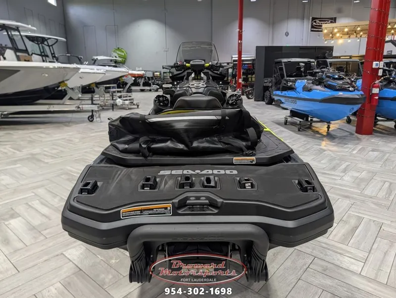 Slide: The Image of Sea-Doo Explorer Pro 230 2026 - 6