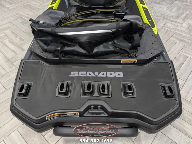 Slide: The Image of Sea-Doo Explorer Pro 230 2026 - 9