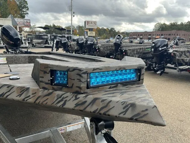 Slide: The Image of Xpress X18DB 2026 - 19