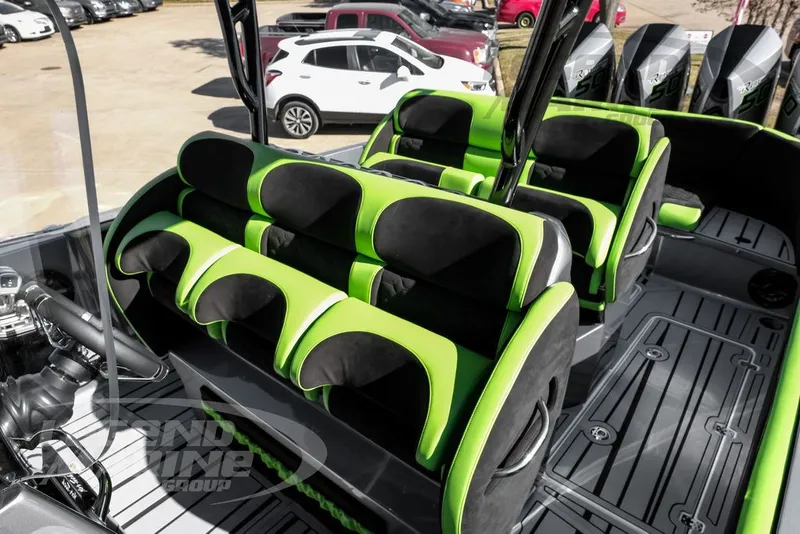 Slide: The Image of Nor-Tech 390 Sport 2026 - 26