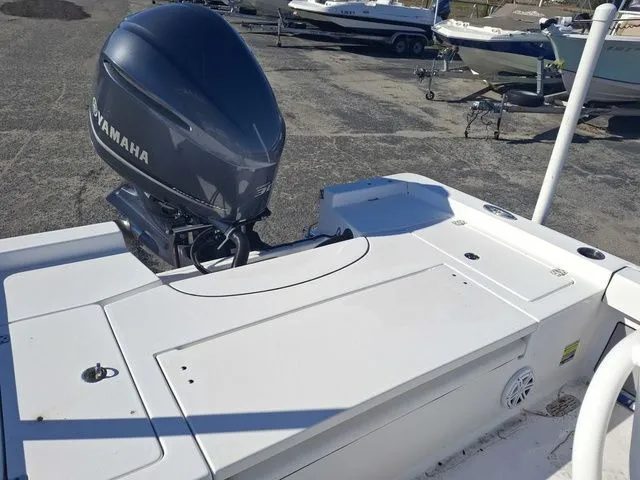 Slide: The Image of Sportsman Masters 247 Bay Boat 2021 - 16