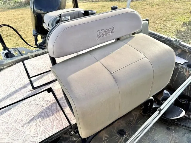 Slide: The Image of Excel 220 2016 - 4