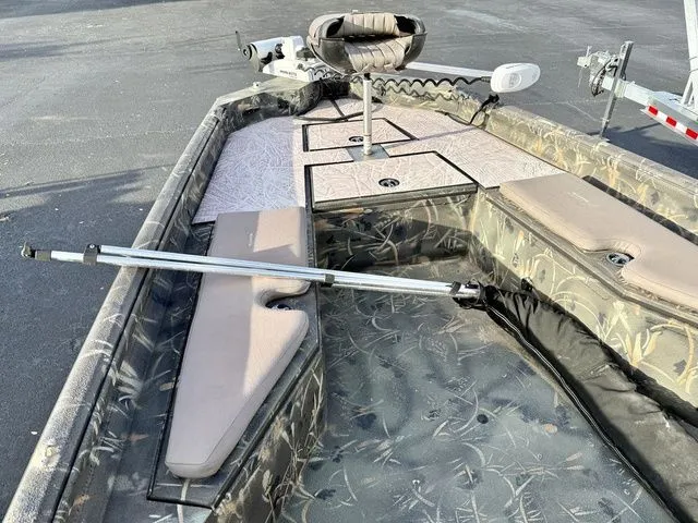 Slide: The Image of Excel 220 2016 - 6