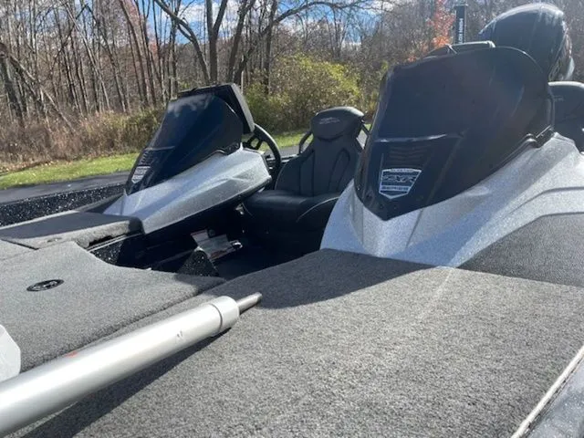 Slide: The Image of Skeeter ZXR21 2022 - 3