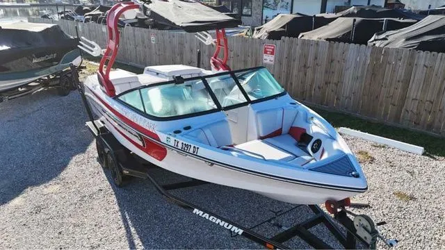 Slide: The Image of Nautique 210 Super Air Nautique 2014 - 4