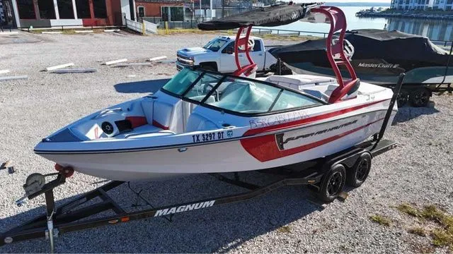 Slide: The Image of Nautique 210 Super Air Nautique 2014 - 5