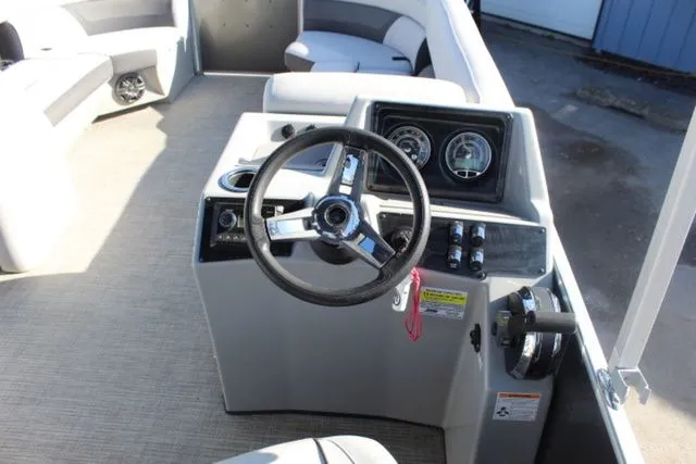 Slide: The Image of Harris Cruiser 230 CS 2022 - 13