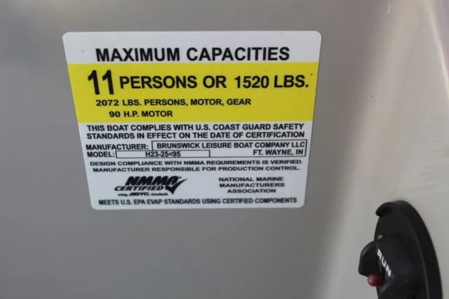 Slide: The Image of Harris Cruiser 230 CS 2022 - 17