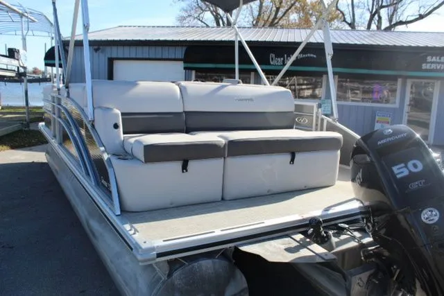 Slide: The Image of Harris Cruiser 230 CS 2022 - 6