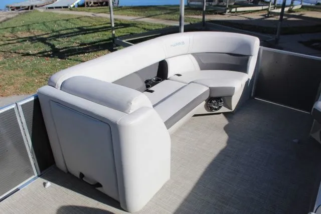 Slide: The Image of Harris Cruiser 230 CS 2022 - 9