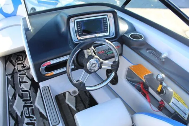 Slide: The Image of Nautique Super Air Nautique 210 2012 - 11