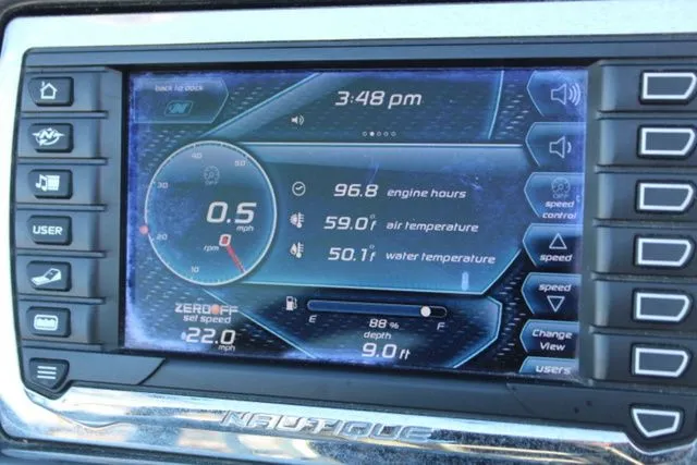 Slide: The Image of Nautique Super Air Nautique 210 2012 - 22